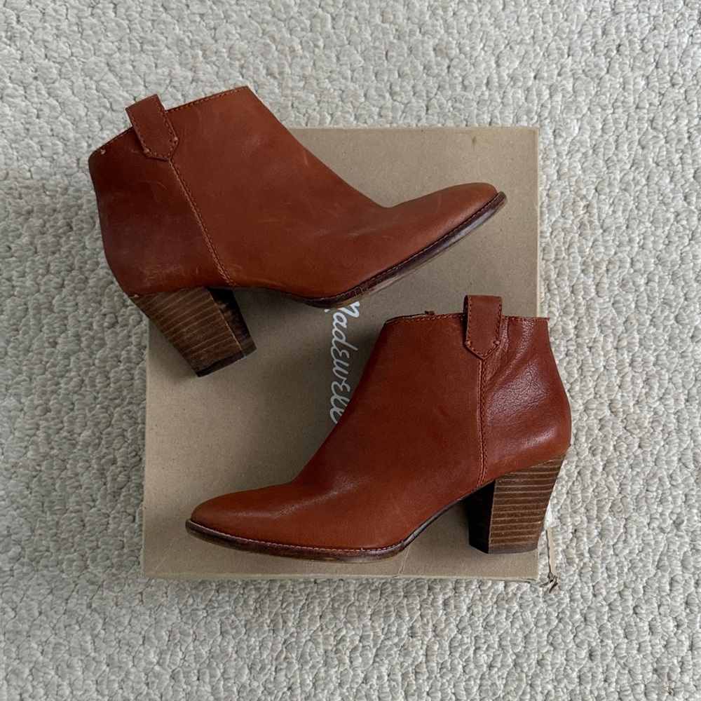 Madewell Pull-On Ankle Boots - English Saddle size 7